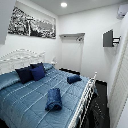 Villa House Milly à Naples Extérieur photo